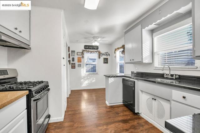 1711 D St, Antioch CA: https://media.crmls.org/mediaz/96b3e67f-fe55-4f05-93ee-182380bfbdeb.jpg