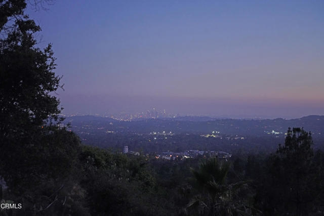 3017 Zane Grey Terrace, Altadena CA: https://media.crmls.org/mediaz/96b436a0-4d56-4b77-84b6-a25b909bef06.jpg