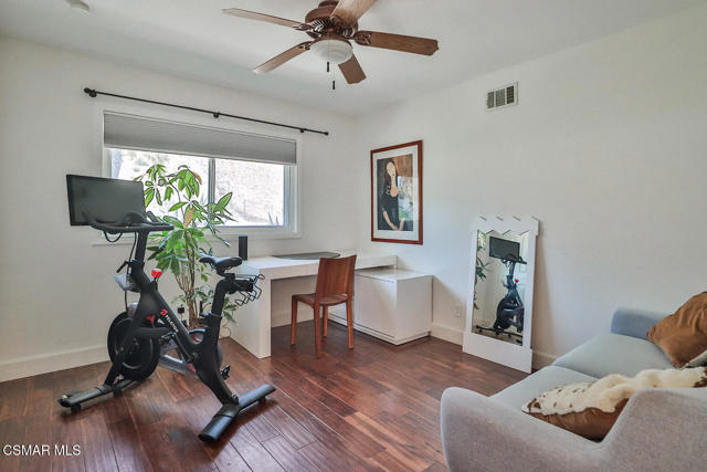 1117 Woodridge Avenue, Thousand Oaks CA: https://media.crmls.org/mediaz/96b43c95-0858-404c-8740-c31b726a5a48.jpg