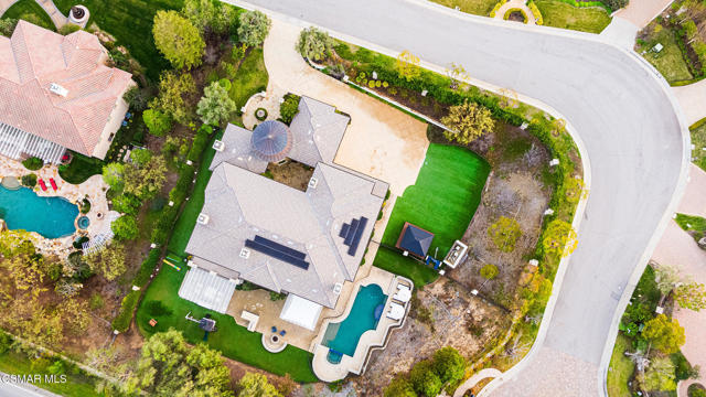 29475 Malibu View Court, Agoura Hills CA: https://media.crmls.org/mediaz/96b4cbae-d501-42f5-af79-347489fe04b5.jpg