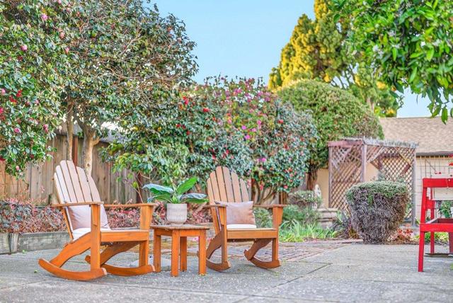 65 Monte Vista Avenue, Watsonville CA: https://media.crmls.org/mediaz/96b801b5-0114-42eb-9b1c-c50141e130e5.jpg