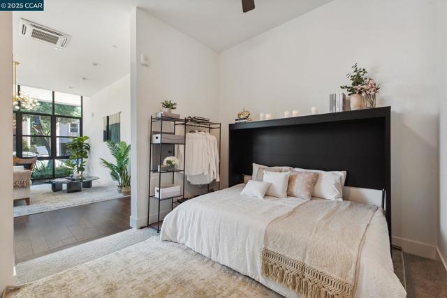 210 Lafayette Circle, Lafayette CA: https://media.crmls.org/mediaz/96b8c7d9-50de-4769-870c-e16073a7a0c3.jpg