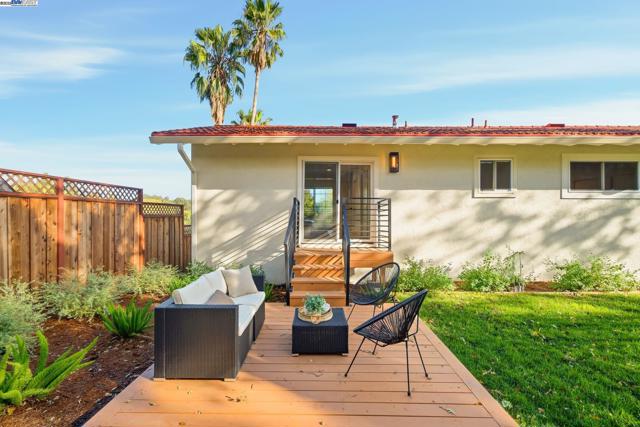 4253 Mirador Dr, Pleasanton CA: https://media.crmls.org/mediaz/96ba2b7d-8e27-4014-adae-f428c604d86c.jpg