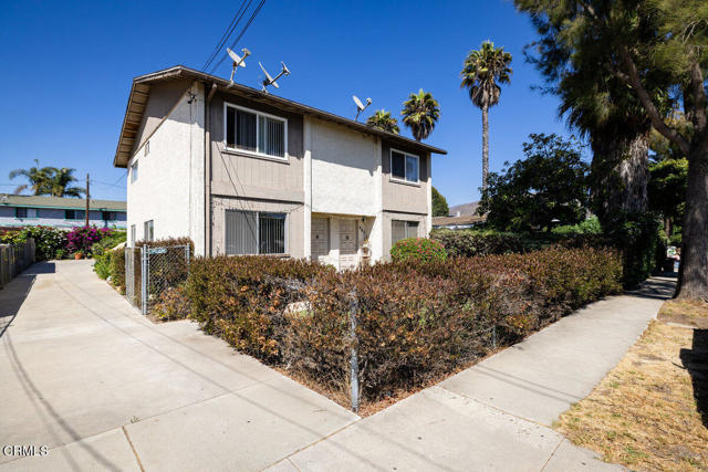 Detail Gallery Image 3 of 16 For 467 W Simpson St, Ventura,  CA 93001 - 4 Beds | 2/2 Baths