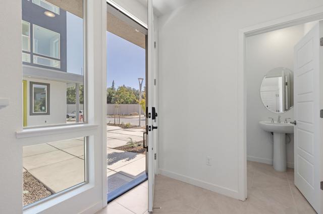5972 Virtual Court, San Jose CA: https://media.crmls.org/mediaz/96bb5e61-a124-4816-8948-39198d23176d.jpg