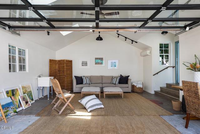 1159 N Chester Avenue, Pasadena CA: https://media.crmls.org/mediaz/96bbc028-311e-4526-afea-ffed6fb164c5.jpg