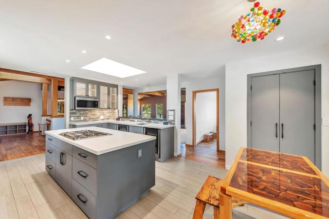 950 Oak Ridge Road, Los Gatos CA: https://media.crmls.org/mediaz/96bc2aa9-d898-433f-9b28-3787e263ff91.jpg