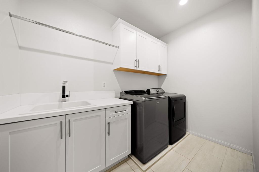 MLS #250027413SD img 24