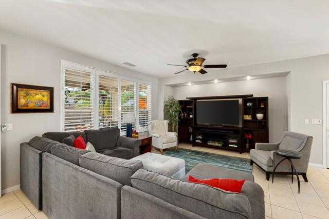 81297 Golden Barrel Way, La Quinta CA: https://media.crmls.org/mediaz/96bc7abc-c181-444f-88d7-9ff39333ca46.jpg