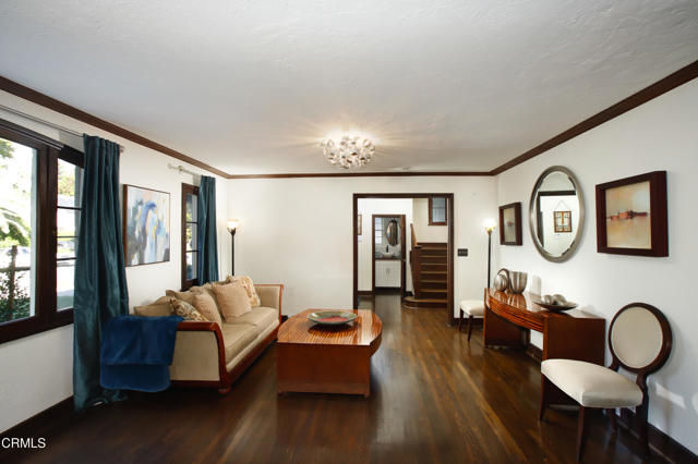 Detail Gallery Image 6 of 28 For 500 Eldora Rd, Pasadena,  CA 91104 - 4 Beds | 2/1 Baths