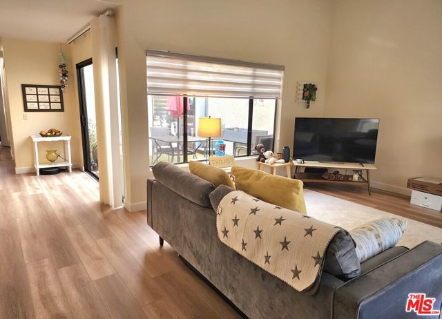 15973 Alta Vista Drive, La Mirada CA: https://media.crmls.org/mediaz/96bd4a52-f79f-446e-a773-6f27f8ee85f4.jpg