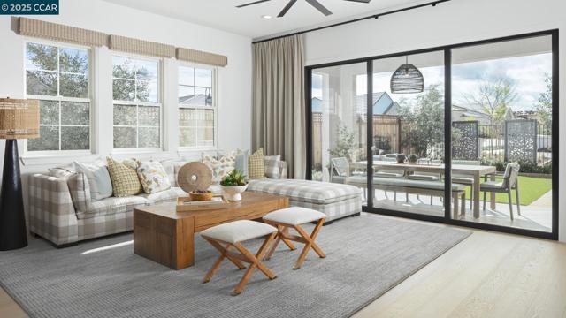 2892 Lakeshore Avenue, Tracy CA: https://media.crmls.org/mediaz/96bd6002-b0f3-4e87-92ec-a086f435fcdb.jpg