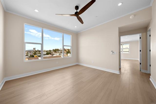 812 N Cleveland Street, Oceanside CA: https://media.crmls.org/mediaz/96bdacb7-aff9-4c0f-945a-9ea3d2206786.jpg