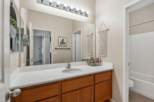 42724 Tango Court, Indio CA: https://media.crmls.org/mediaz/96bddc6e-875c-4478-8083-f435173b875c.jpg