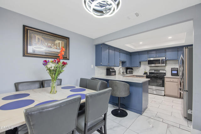 Detail Gallery Image 7 of 30 For 502 Holly Ave, Oxnard,  CA 93036 - 4 Beds | 2 Baths