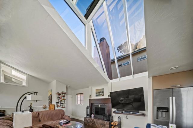 879 Lottie Street, Monterey CA: https://media.crmls.org/mediaz/96bf05dd-def4-4f65-955d-0a067826bcd7.jpg