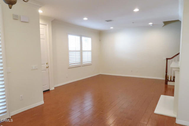 Detail Gallery Image 3 of 34 For 232 Lightwood St, Camarillo,  CA 93012 - 3 Beds | 3/1 Baths