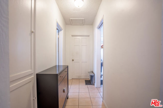 6629 Alamo Avenue, Bell, California 90201, 3 Bedrooms Bedrooms, ,2 BathroomsBathrooms,Single Family Residence,For Sale,Alamo,24384123