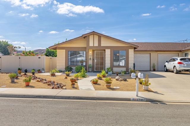 27367 El Cajon Lane, Menifee CA: https://media.crmls.org/mediaz/96c08ede-8a03-42f9-acad-86da0f929ae2.jpg