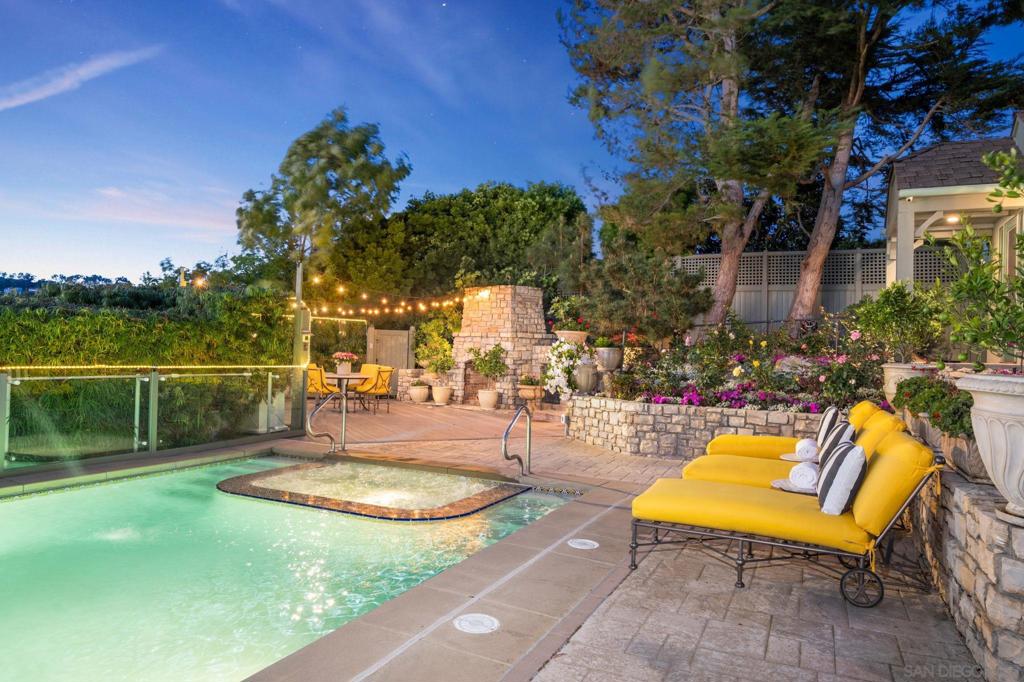 https://media.crmls.org/mediaz/96c0c9f1-9d11-4696-9c00-1eaf28ab17ea.jpg?preset=X-Large