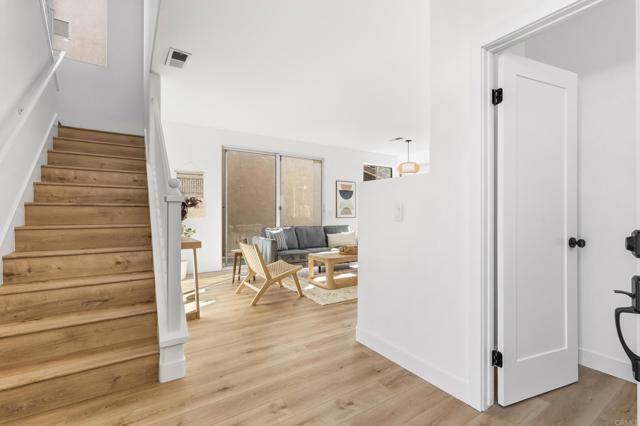 Detail Gallery Image 12 of 27 For 8727 Westmore Rd #24,  San Diego,  CA 92126 - 3 Beds | 2/1 Baths