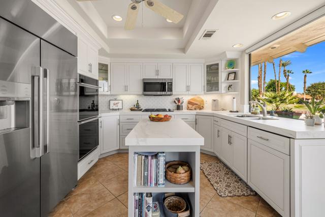 348 Villena Way, Palm Desert, CA 92260