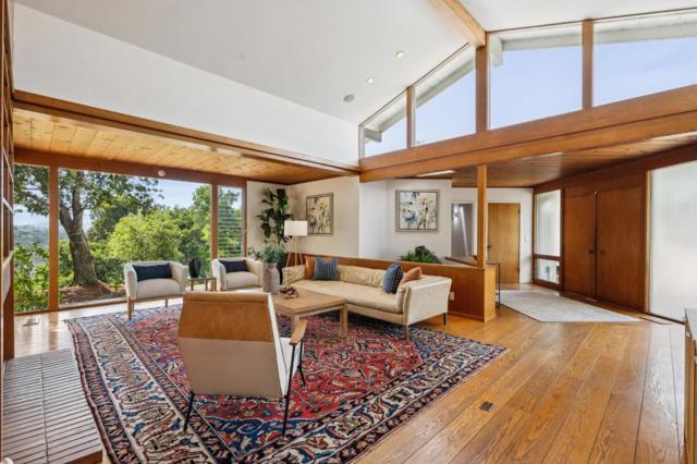 12675 La Cresta Drive, Los Altos Hills CA: https://media.crmls.org/mediaz/96c262a2-3206-400c-89a6-0d8d7a4fc9de.jpg