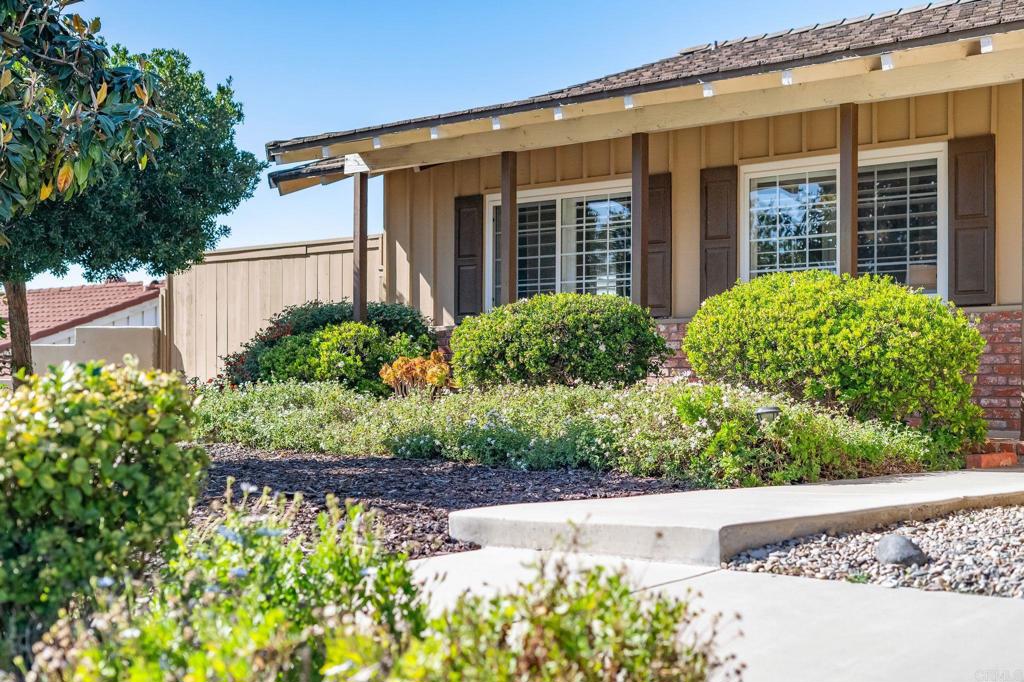 12376 Frontera Rd - photo 2