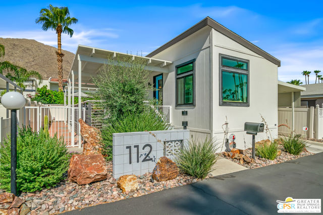 112 Pali Drive, Palm Springs CA: https://media.crmls.org/mediaz/96c2df22-7d8a-4ec2-9cd9-d6dfcbe3e9ce.jpg