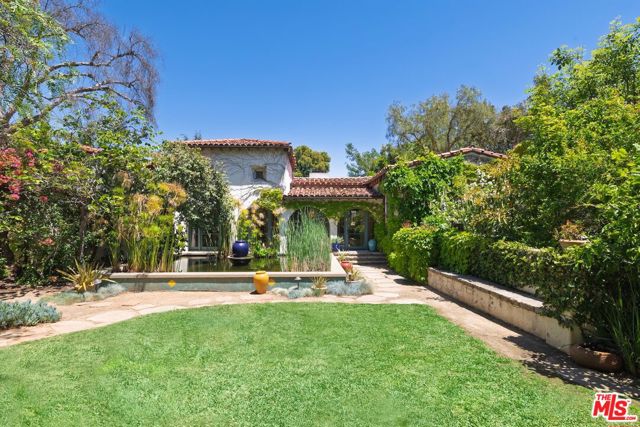350 N Cliffwood Avenue, Los Angeles CA: https://media.crmls.org/mediaz/96c2fd1f-5f14-465c-87fd-8932230eb9d7.jpg