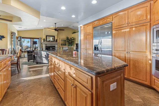 Detail Gallery Image 22 of 36 For 28623 Willow Park Rd, Escondido,  CA 92026 - 3 Beds | 3 Baths