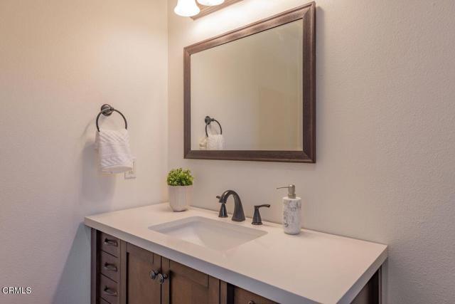 1035 Moreno Drive, Ojai CA: https://media.crmls.org/mediaz/96c4333e-3280-4a93-b629-429af69b3f9a.jpg