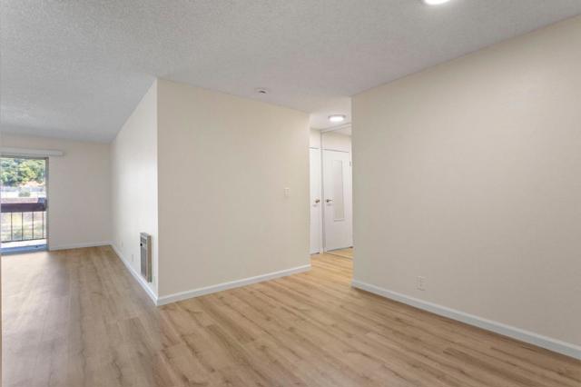 288 Whitmore Street, Oakland CA: https://media.crmls.org/mediaz/96c4ef4e-c432-4896-aa27-9c9ff31b04df.jpg