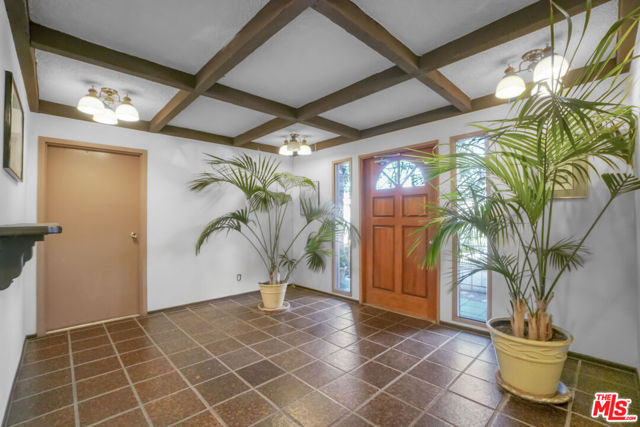 11337 Nebraska Avenue, Los Angeles CA: https://media.crmls.org/mediaz/96c4f6ad-837e-4a86-b1d0-a86ef799372d.jpg