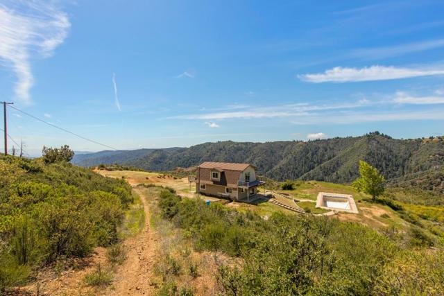 33501 Loma Chiquita Road, Los Gatos CA: https://media.crmls.org/mediaz/96c57c38-b699-411a-b237-8867621ed26e.jpg