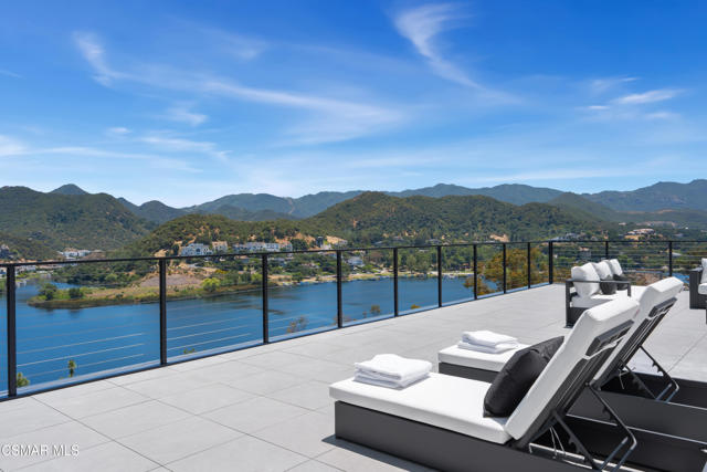 461 Lake Sherwood Drive, Lake Sherwood CA: https://media.crmls.org/mediaz/96c59175-754e-41a3-b84b-417dfb0cc38e.jpg