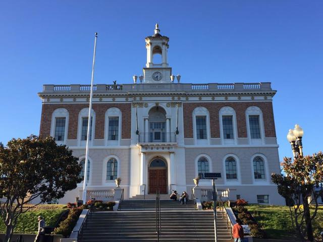 312 Alta Mesa Drive, South San Francisco CA: https://media.crmls.org/mediaz/96c82d96-a218-4b1c-9c3d-2f58194add44.jpg