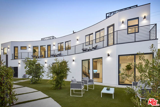 4338 Huntley Avenue, Culver City CA: https://media.crmls.org/mediaz/96c8ad88-9520-431f-a783-953a114b136f.jpg