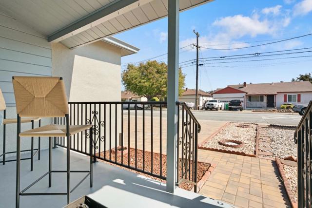 455 Lloyd Avenue, San Leandro CA: https://media.crmls.org/mediaz/96c90fbb-dab1-46bd-87fd-0a07a528ffae.jpg