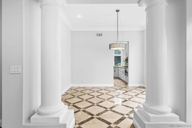 9703 Keeneland Row, La Jolla CA: https://media.crmls.org/mediaz/96c9371f-f9c7-4821-bb3b-108404ee18c7.jpg