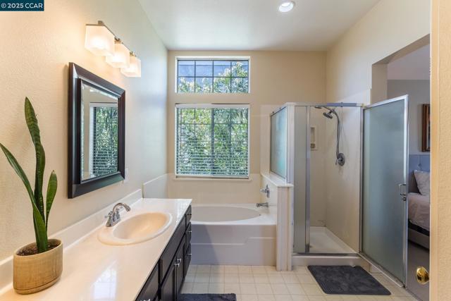 289 Crestview Ave, Martinez CA: https://media.crmls.org/mediaz/96c96ba4-cb40-40e8-a856-378db93e0f7d.jpg