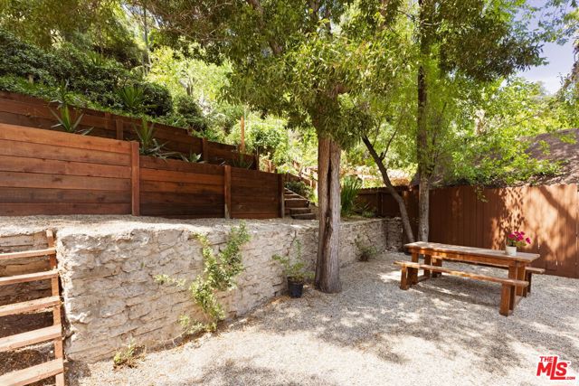 8329 Kirkwood Drive, Los Angeles CA: https://media.crmls.org/mediaz/96ca47fe-6eda-419a-b714-993eb44ac9a2.jpg