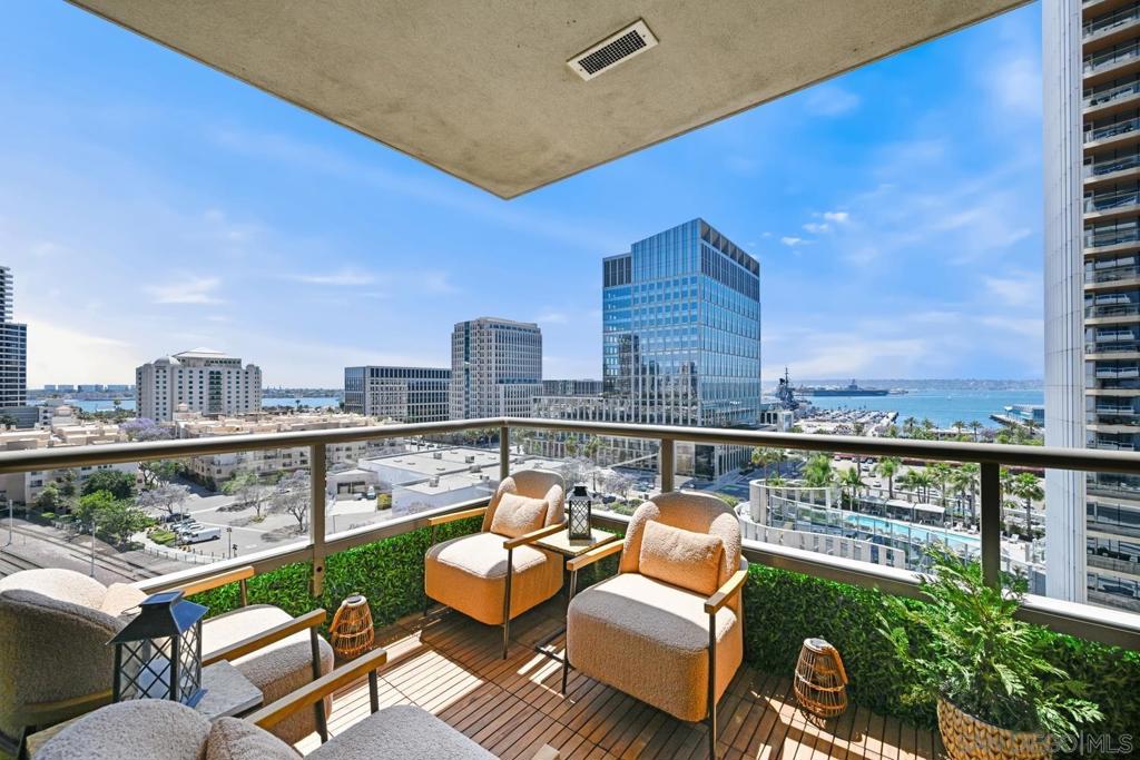 700 E Street - photo 2