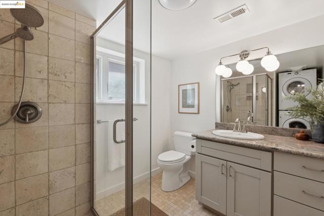 1270 Queens Rd, Berkeley CA: https://media.crmls.org/mediaz/96cbc56c-8486-4c4f-a05f-4d56c4b828d0.jpg