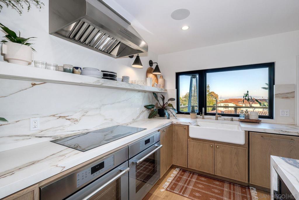 2980 Nichols St - photo 5