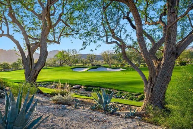 79095 Tom Fazio N Lane, La Quinta CA: https://media.crmls.org/mediaz/96cc37eb-8f11-4917-8b94-0aea331e757d.jpg