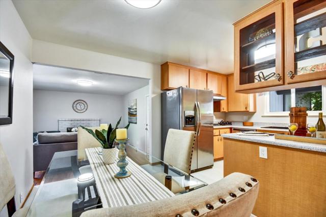 448 Kings Court, Campbell CA: https://media.crmls.org/mediaz/96cd151e-9e17-4a64-b259-21d02f64ea57.jpg