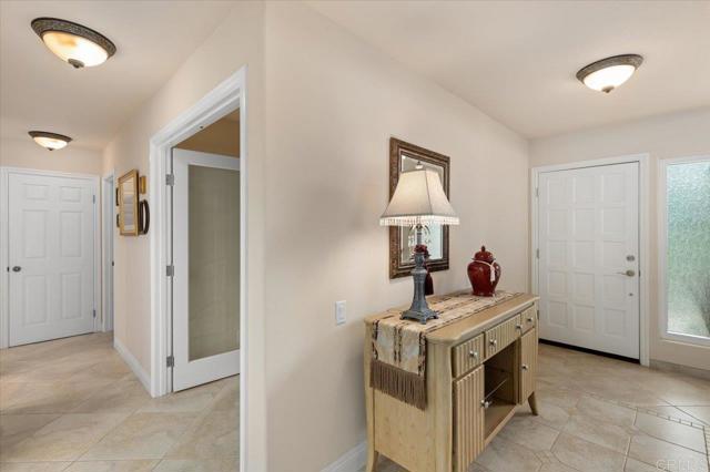 Detail Gallery Image 15 of 53 For 1435 Anoche, Escondido,  CA 92026 - 3 Beds | 2 Baths