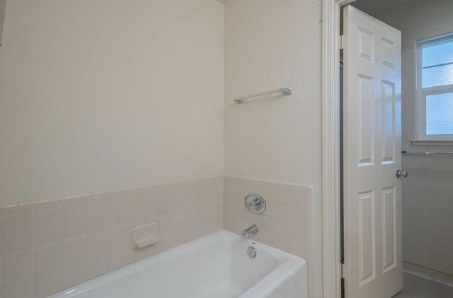 213 Montclair Lane, Salinas CA: https://media.crmls.org/mediaz/96ce4c99-4b3e-49fb-9622-a4926a28ecc4.jpg