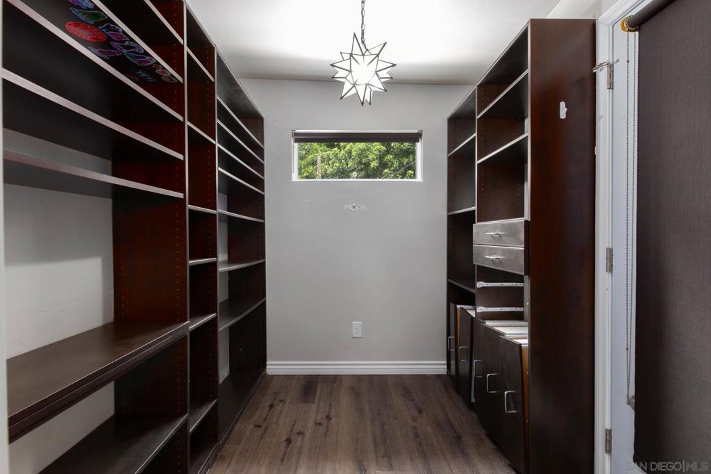 1880 Catalina Blvd - photo 18